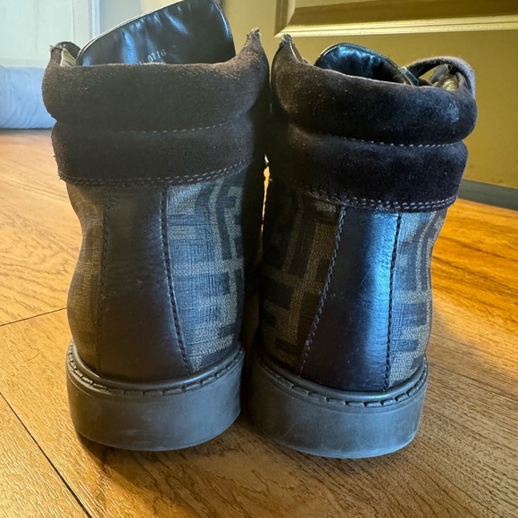 Men’s lace up boots - Picture 4 of 6